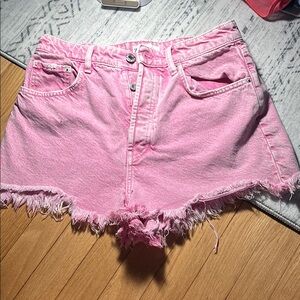 Zara Pink Frayed Jean Shorts
